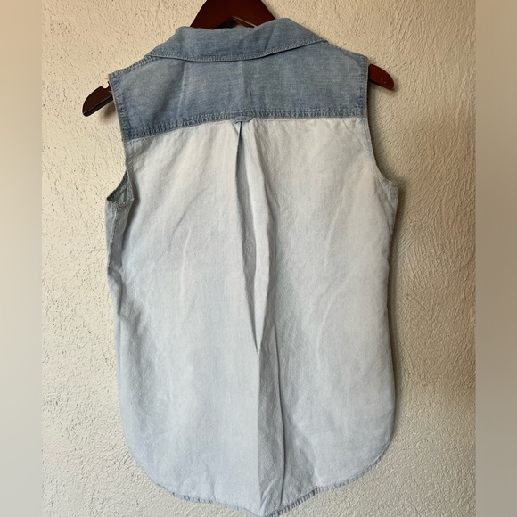 Madewell Two Tone Denim Button Down Tank Top - Picture 5 of 11